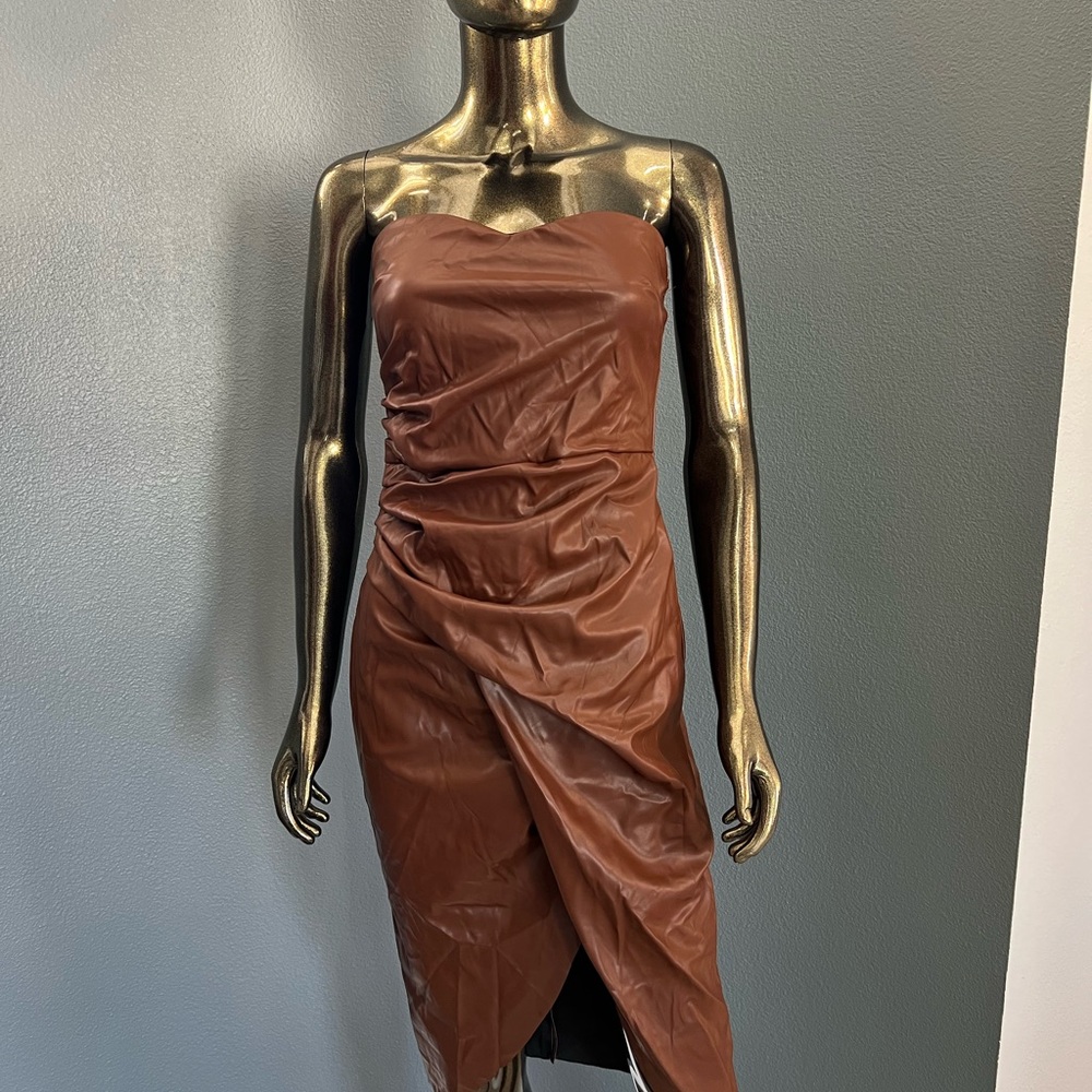 Elegant Strapless Brown Dress